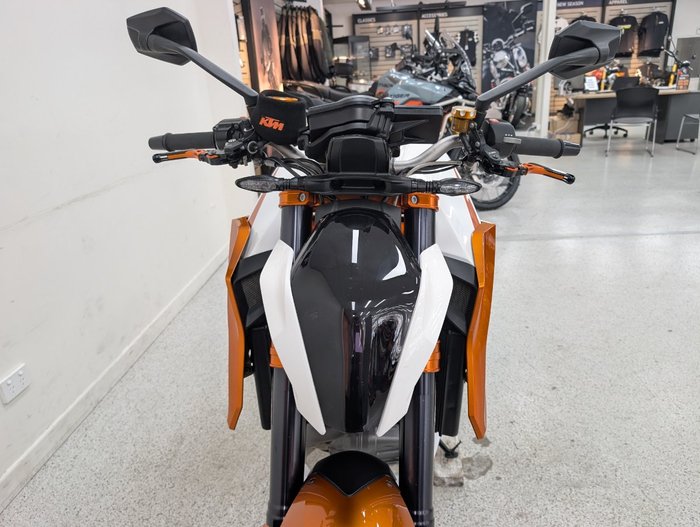 2016 Ktm 1290 SUPER DUKE R SE WHITE