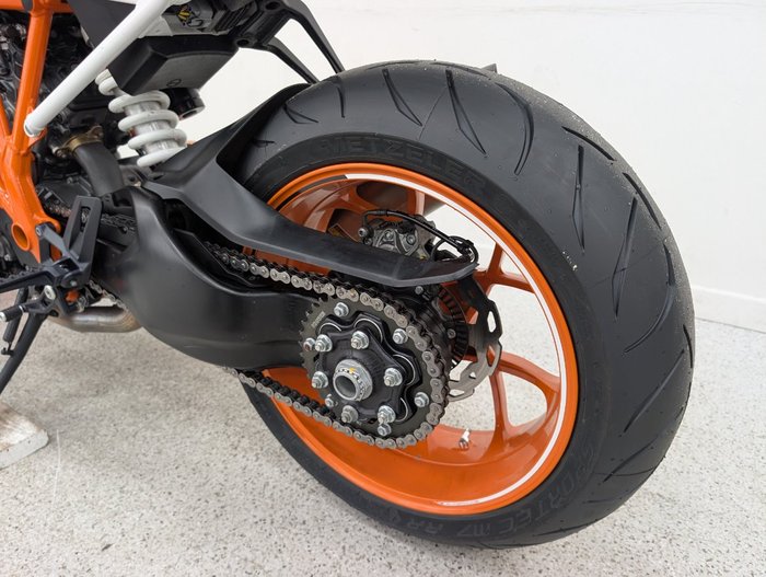 2016 Ktm 1290 SUPER DUKE R SE WHITE