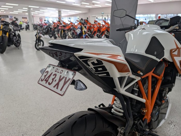 2016 Ktm 1290 SUPER DUKE R SE WHITE