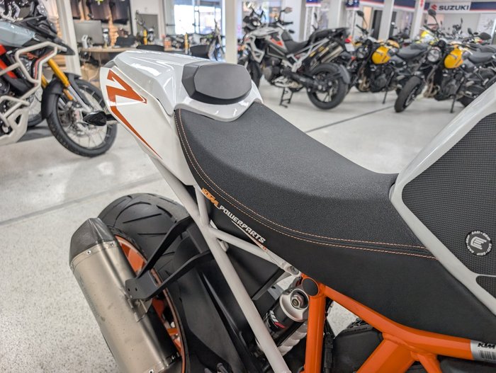 2016 Ktm 1290 SUPER DUKE R SE WHITE