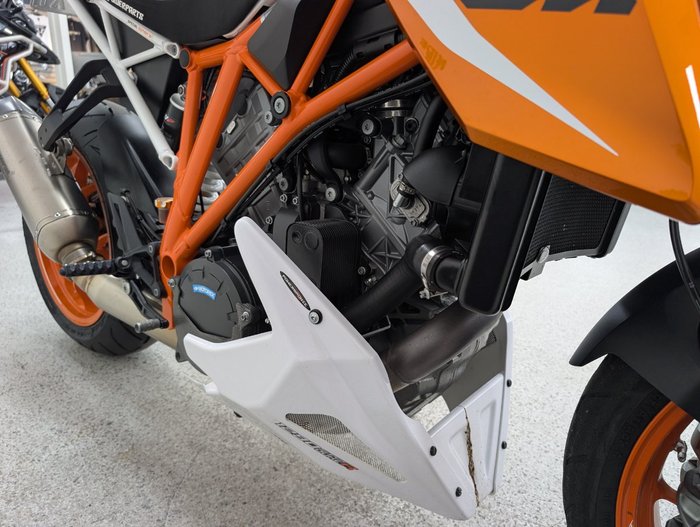 2016 Ktm 1290 SUPER DUKE R SE WHITE