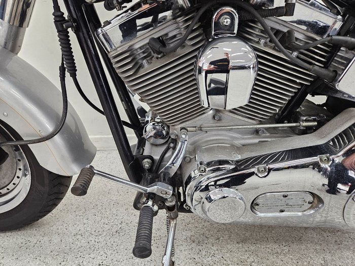 2005 Harley-davidson FLSTFI FAT BOY Silver