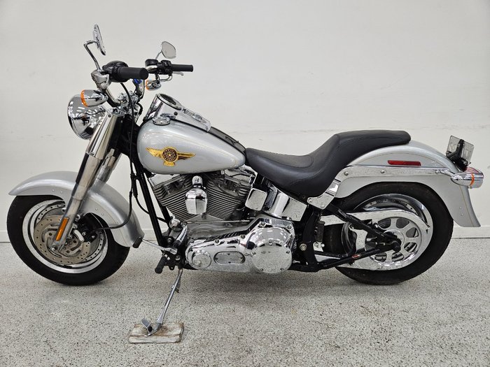2005 Harley-davidson FLSTFI FAT BOY Silver