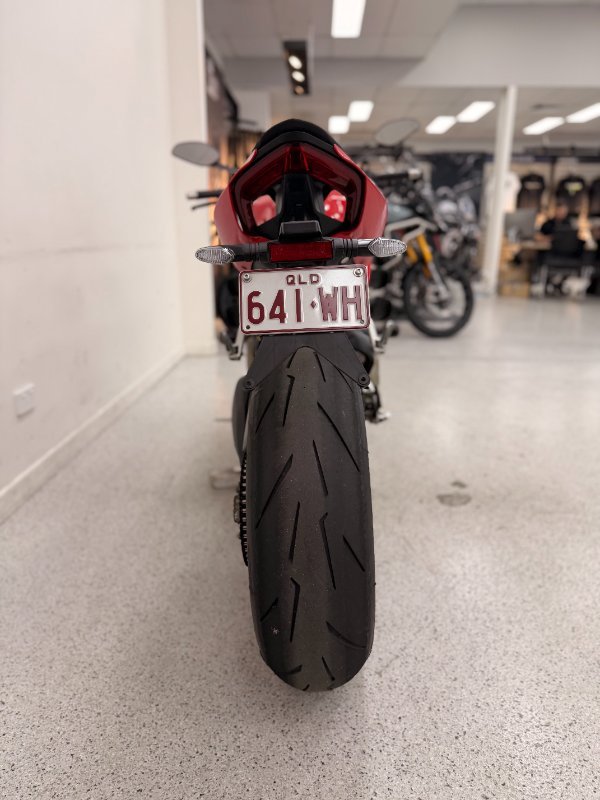 2021 DUCATI STREETFIGHTER V4 S Red