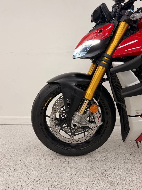 2021 DUCATI STREETFIGHTER V4 S Red
