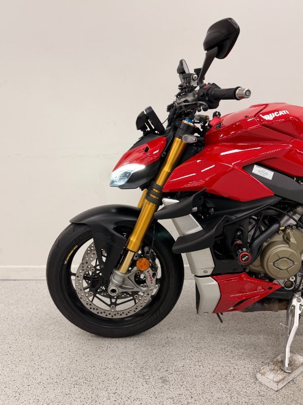 2021 DUCATI STREETFIGHTER V4 S Red