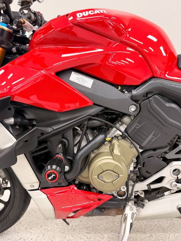 2021 DUCATI STREETFIGHTER V4 S Red