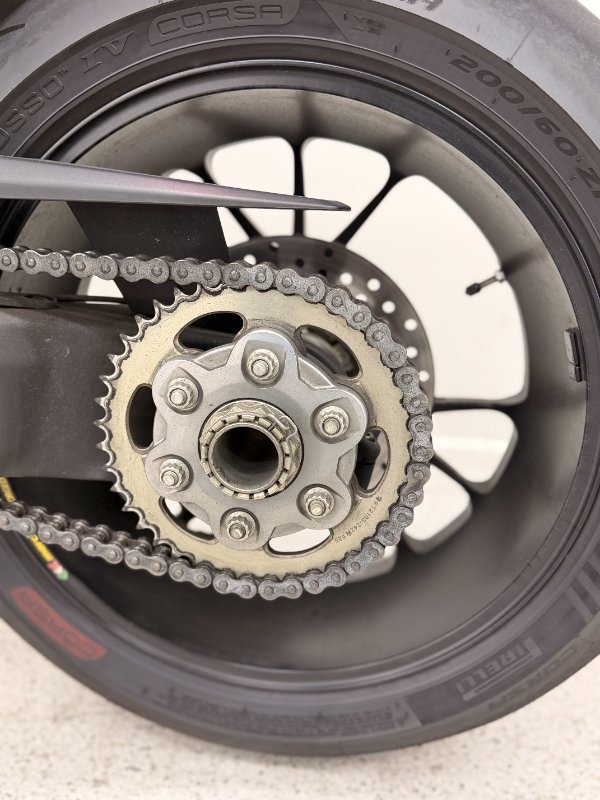 2021 DUCATI STREETFIGHTER V4 S Red