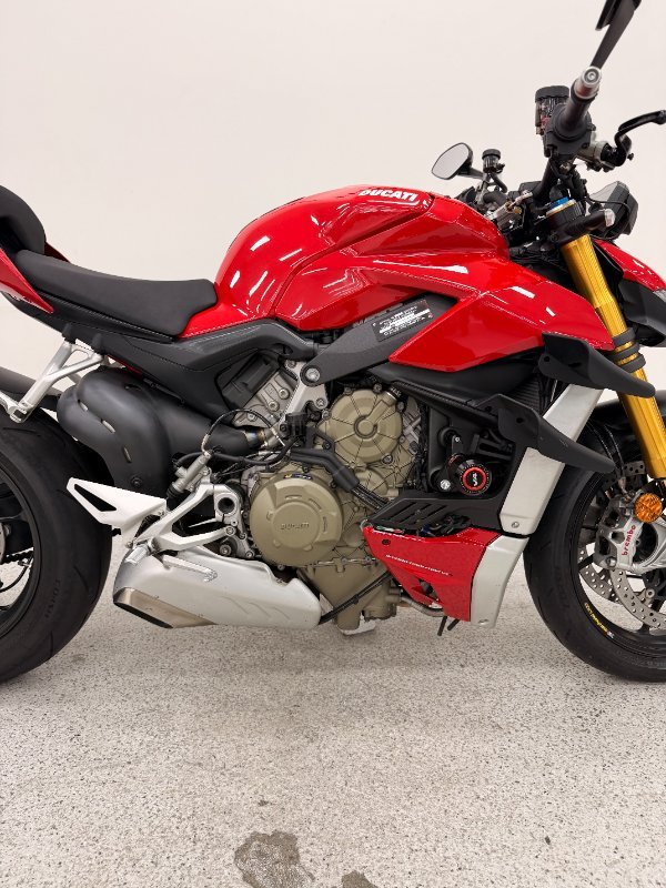 2021 DUCATI STREETFIGHTER V4 S Red