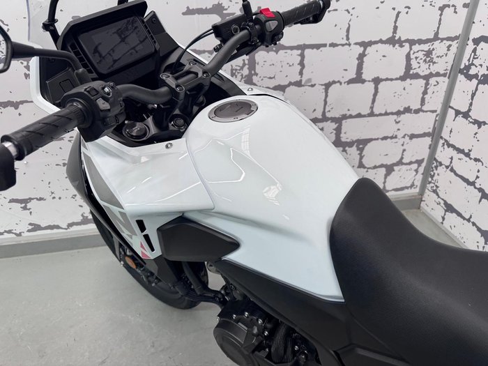 2025 Honda NX500 CB500 White