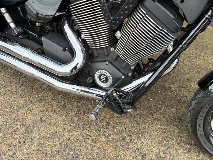 2013 VICTORY HAMMER 8-BALL BLACK