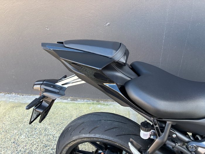 2024 Yamaha YZF-R7LA BLACK