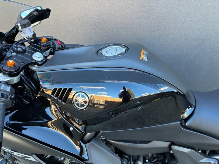 2024 Yamaha YZF-R7LA BLACK