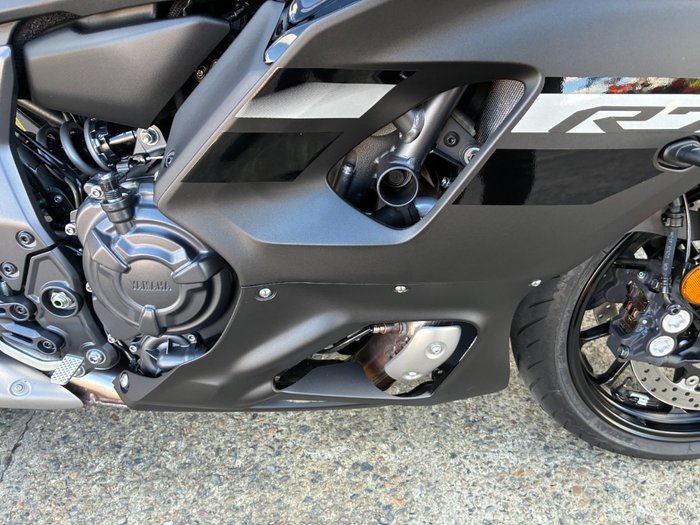 2024 Yamaha YZF-R7LA BLACK