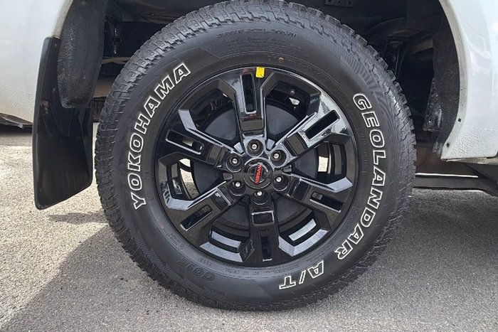 2021 Nissan Navara ST
