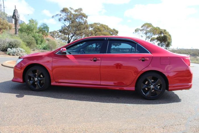 2015 Toyota Aurion