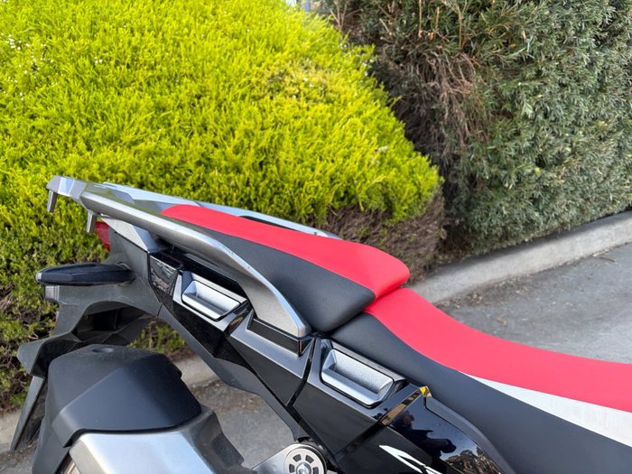 2016 Honda CRF1000L AFRICA TWIN Red