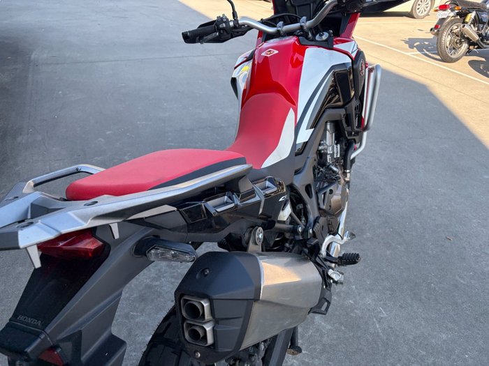 2016 Honda CRF1000L AFRICA TWIN Red