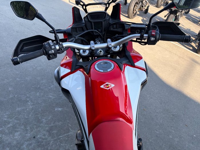 2016 Honda CRF1000L AFRICA TWIN Red
