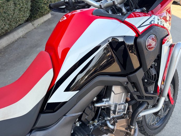 2016 Honda CRF1000L AFRICA TWIN Red
