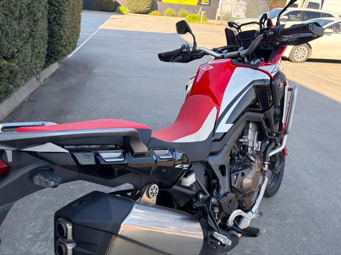 2016 Honda CRF1000L AFRICA TWIN Red