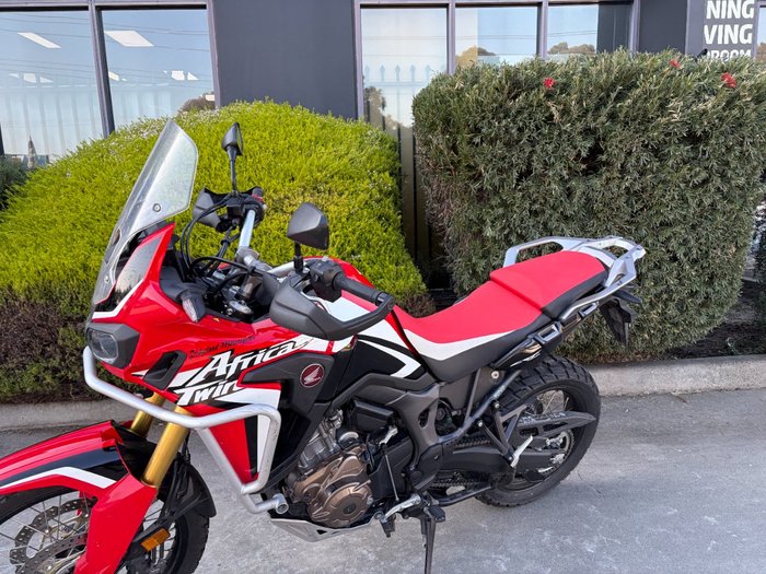 2016 Honda CRF1000L AFRICA TWIN Red