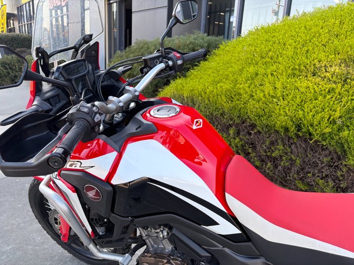 2016 Honda CRF1000L AFRICA TWIN Red