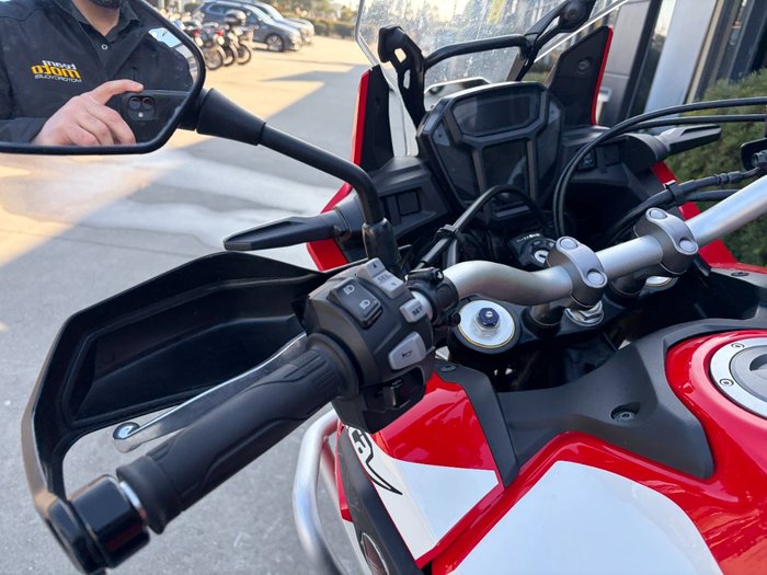 2016 Honda CRF1000L AFRICA TWIN Red