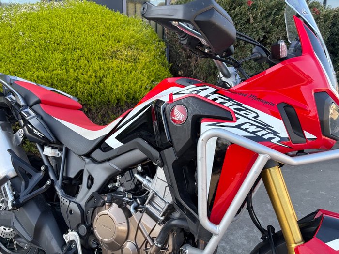 2016 Honda CRF1000L AFRICA TWIN Red
