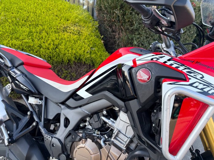 2016 Honda CRF1000L AFRICA TWIN Red