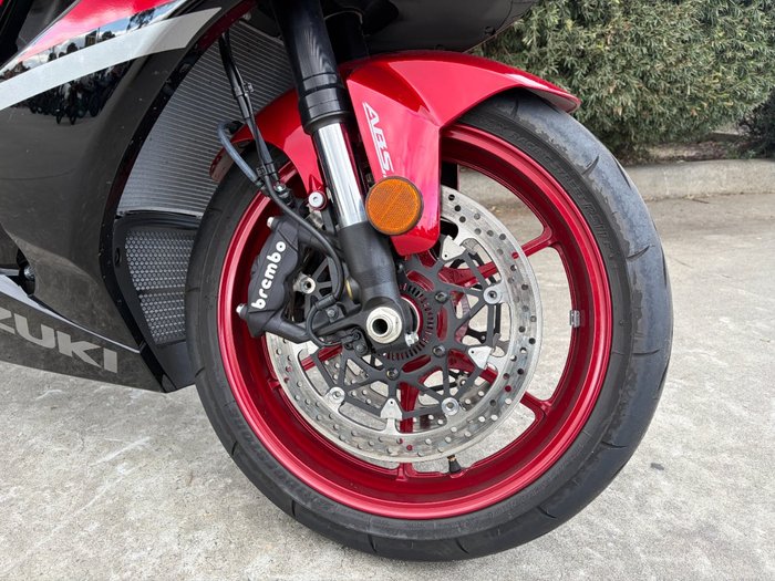 2025 Suzuki GSX-R1000A Red