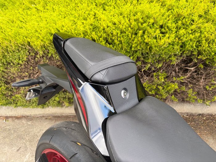 2025 Suzuki GSX-R1000A Red