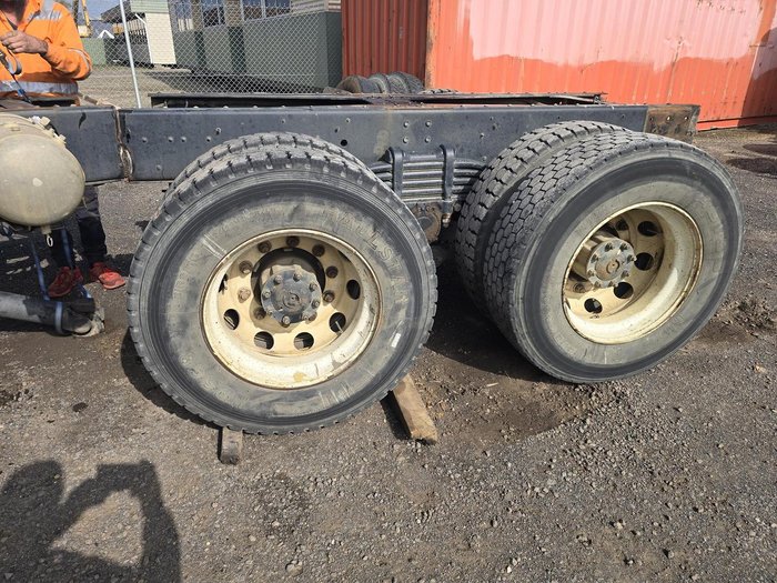 2014 Isuzu Fxz1500
