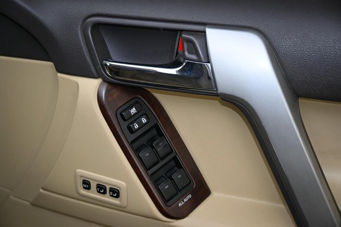 2017 Toyota Landcruiser Prado Kakadu