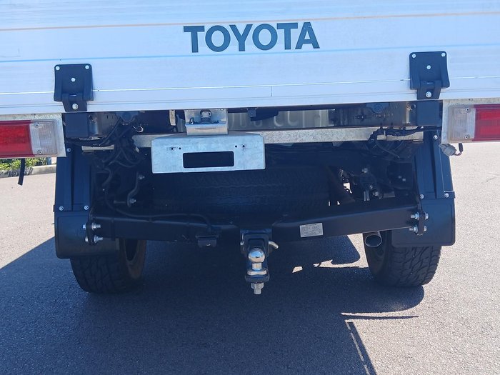 2022 Toyota Hilux SR