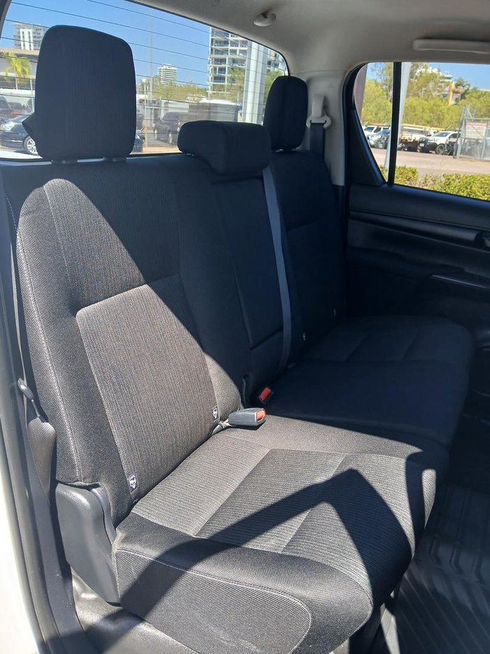2022 Toyota Hilux SR