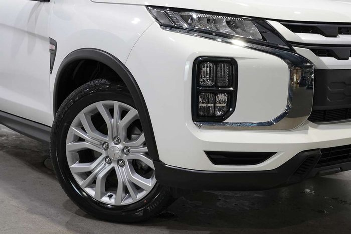 2024 Mitsubishi ASX ES