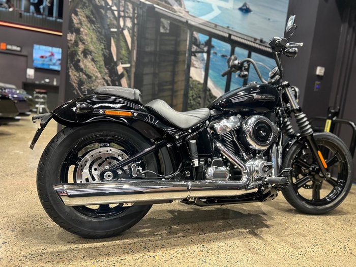 Harley-Davidson Street Bob 117 (FXBB) Softail