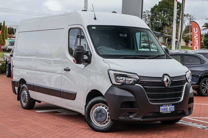 2022 Renault Master