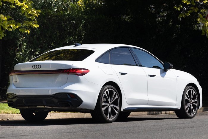 2025 Audi A5 TFSI 150kW S line