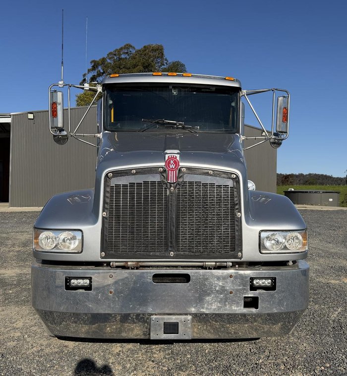 2016 Kenworth T300 Series T359