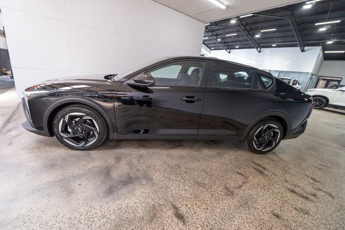 2025 Kia K4 Sport