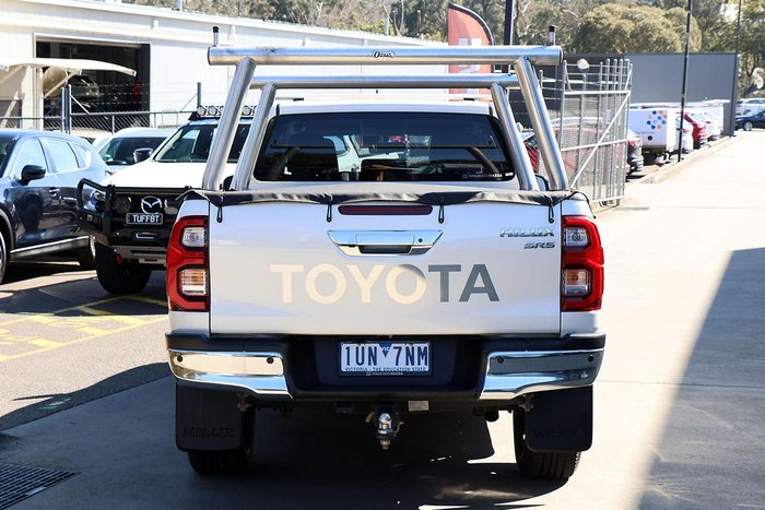 2021 Toyota Hilux SR5
