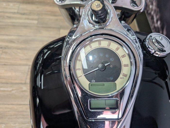2010 Kawasaki VULCAN 1700 CLASSIC (VN1700) BLACK