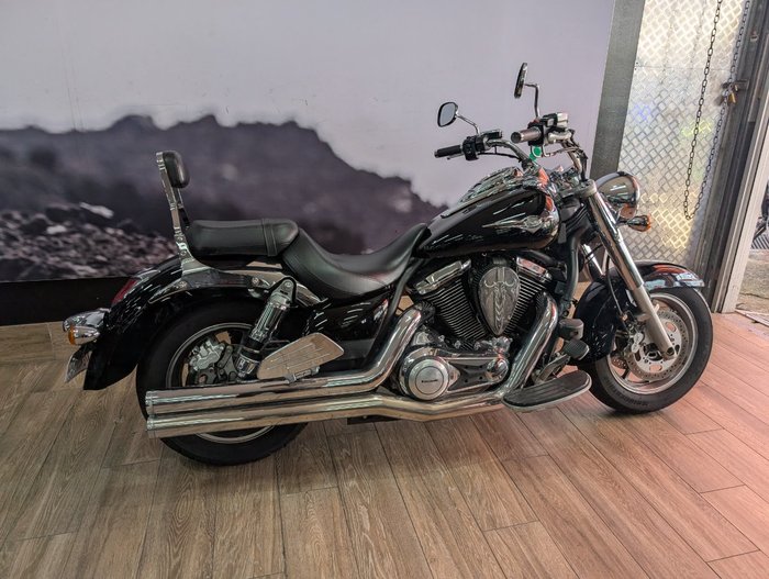 2010 Kawasaki VULCAN 1700 CLASSIC (VN1700) BLACK
