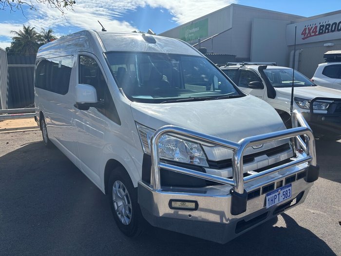 2022 Toyota HIACE