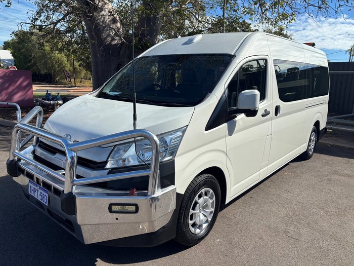 2022 Toyota HIACE