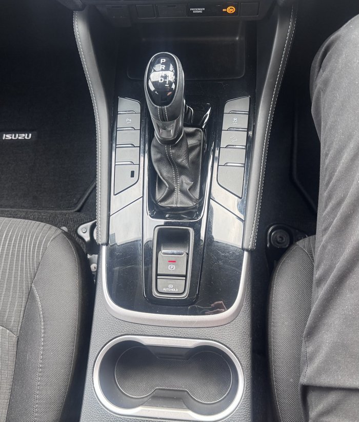 2025 Isuzu MU-X LS-U