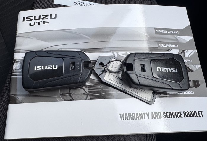 2025 Isuzu MU-X LS-U