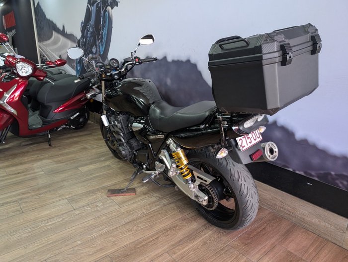 2015 Yamaha XJR1300 Black